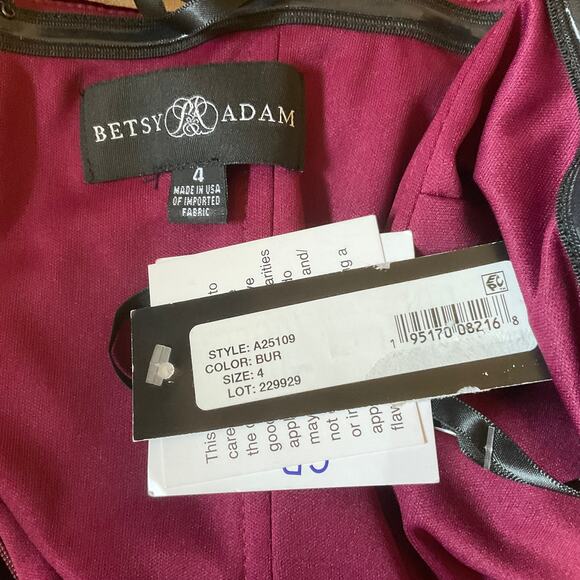 Betsy & Adam Women's Cocktail Dress Size 4 Burgundy Red Velvet Strapless Sheath - Picture 11 of 14